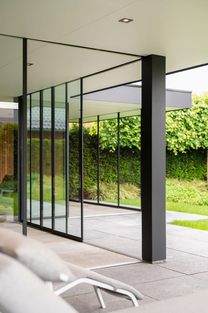 L-vormig tuinhuis in Apeldoorn