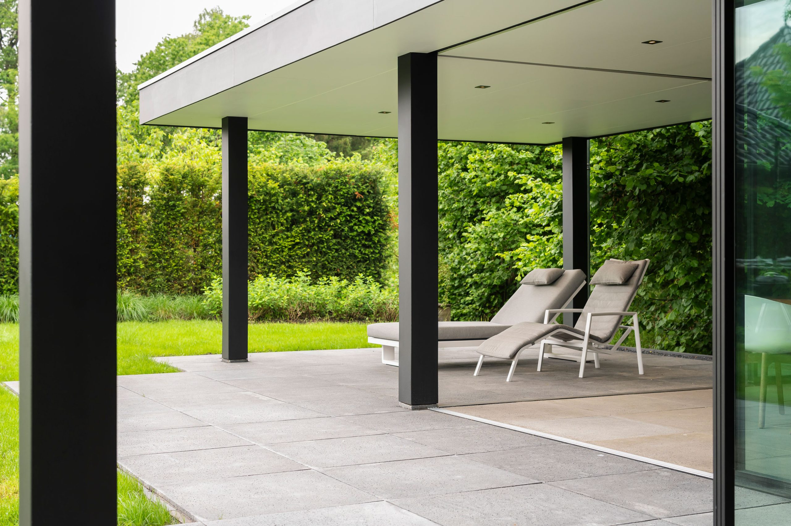 Luxe tuinkamer Apeldoorn in L-vorm