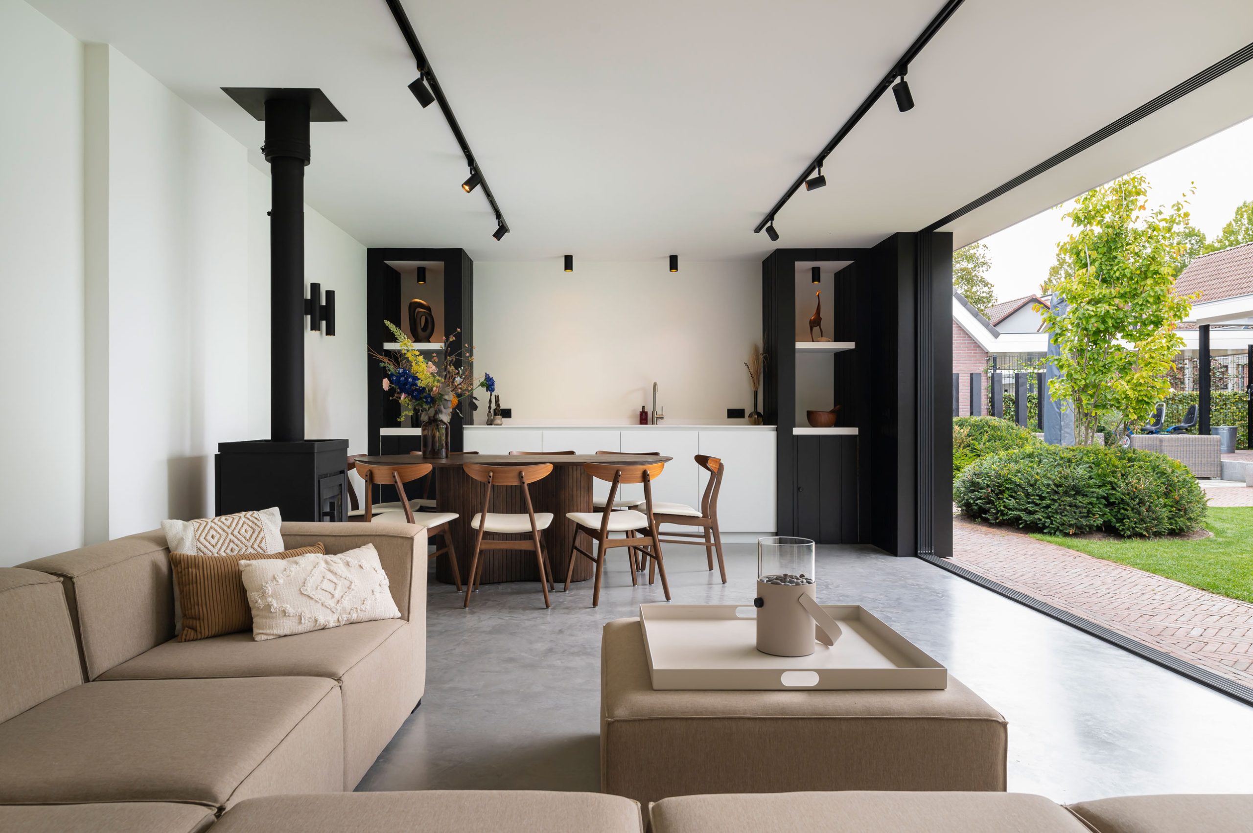 Voor hun maatwerk moderne tuinkamer in Barneveld kozen de klanten voor Stantico.