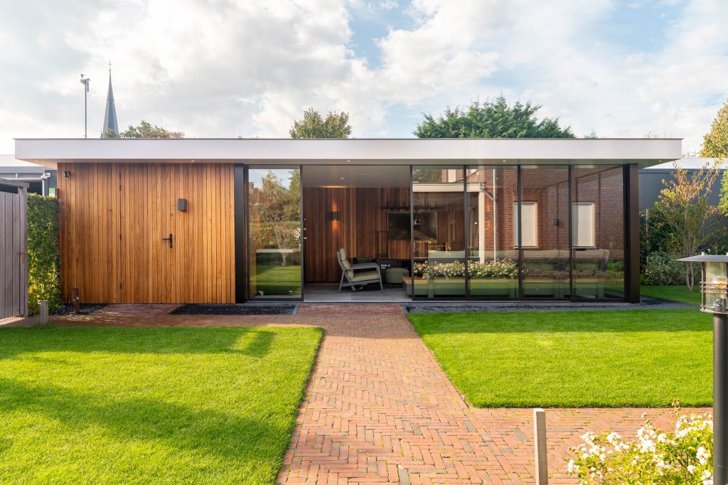 Tuinkamer Katwijk - houten buitenverblijf