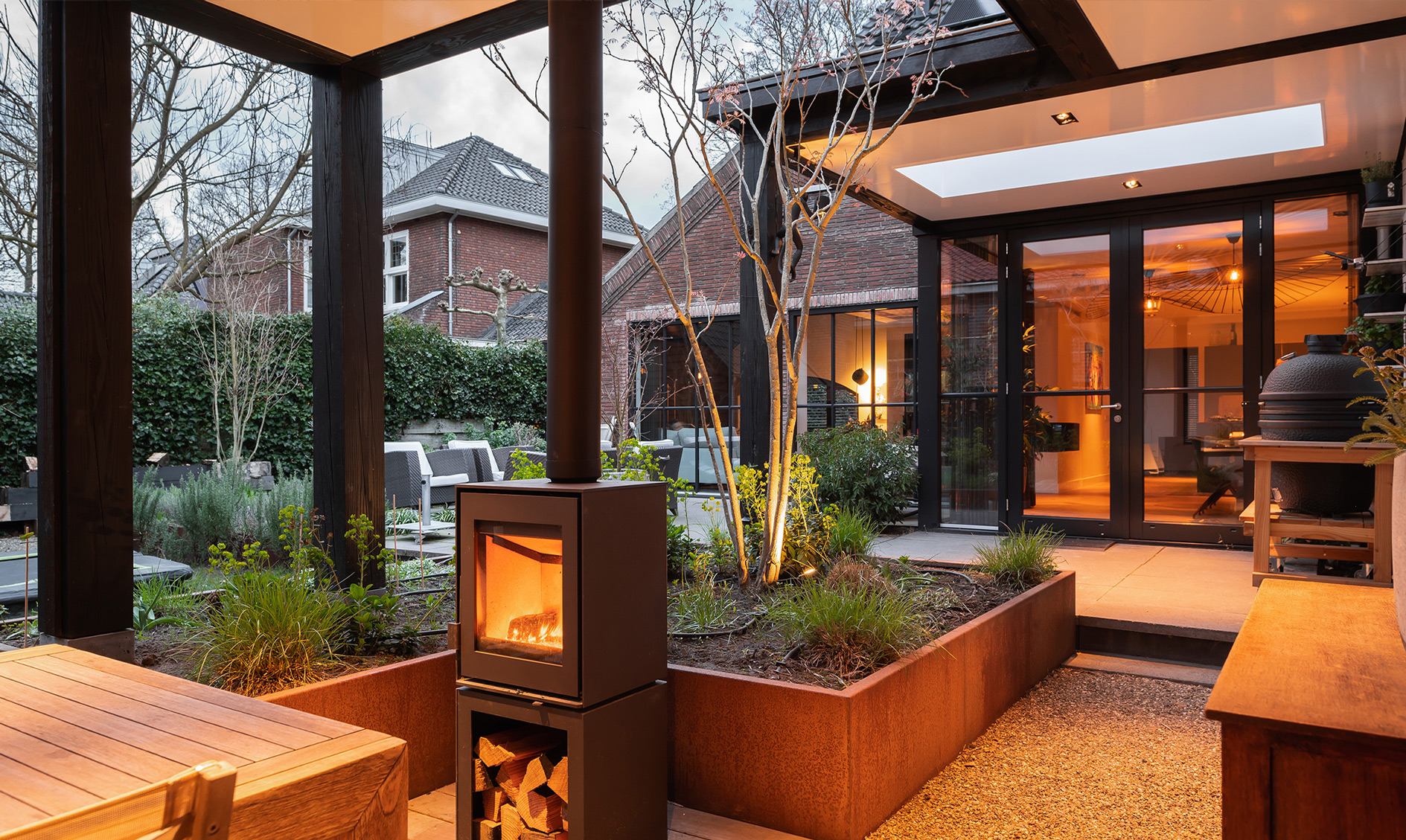 Maatwerk buitenkamer? Stantico is specialist in luxe houten buitenverblijven.